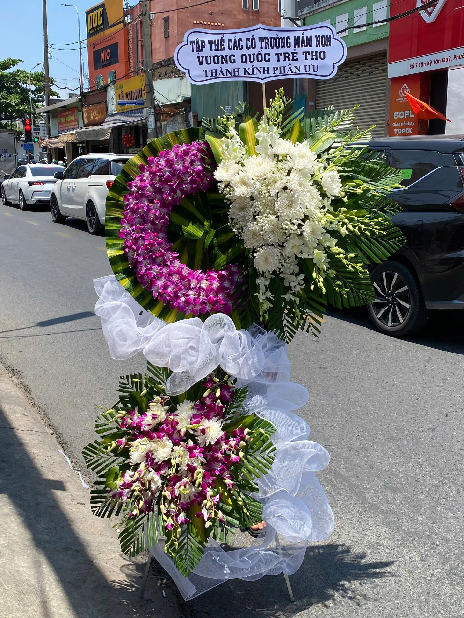 Hoa Chia Buồn 3